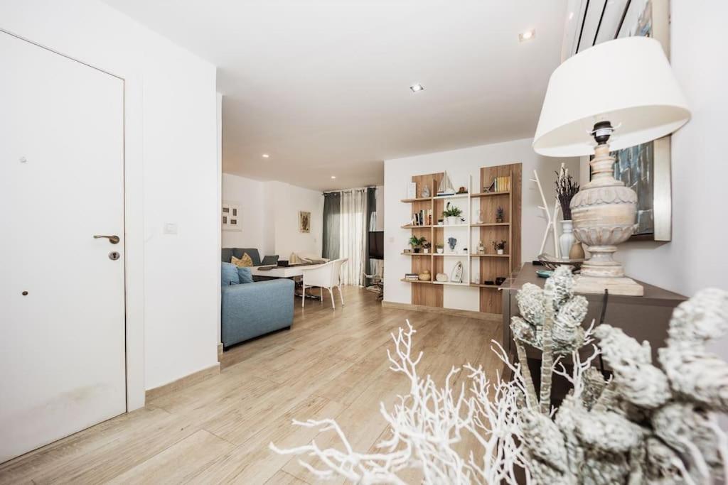Appartement Modern First Line