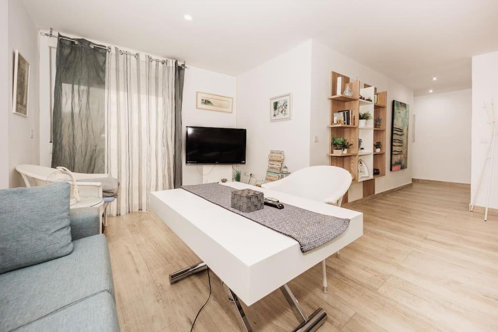 Modern First Line Appartement Almuñécar